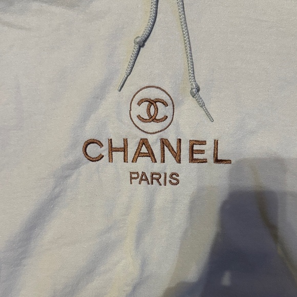 CC Hoodie - Picture 2 of 6